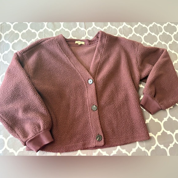Madewell (Re)sourced Fleece Crop Cardigan in the color Dark Fig - Picture 2 of 8